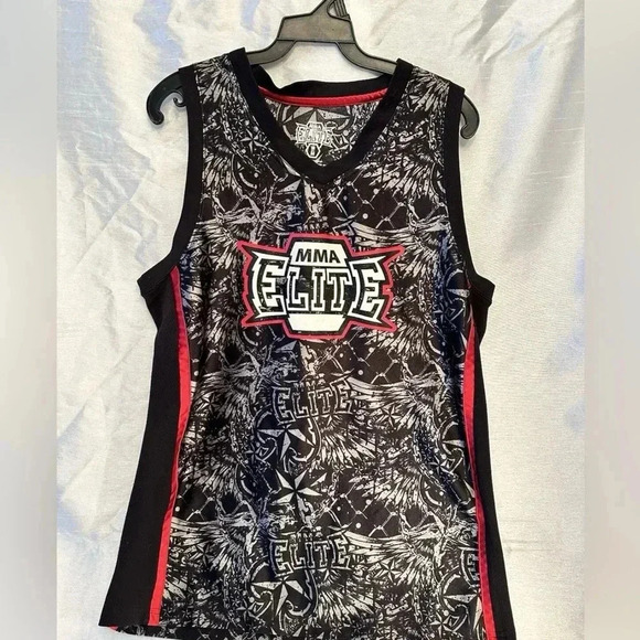 2/25$ MMA Elite Tank Top Black Red Martial Arts Jersey V Neck Active Mens M - Picture 1 of 4